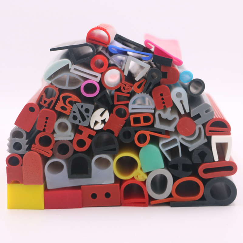 匹配幕墻動態(tài)變形：嶸牌橡塑硅膠條的位移能力與耐久性解析